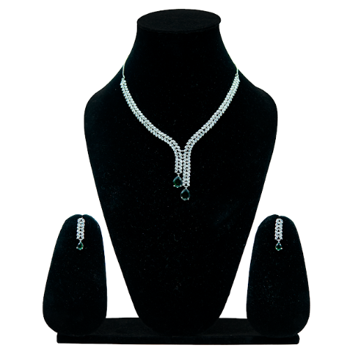 Elegant Green Stone Necklace with Matching Earrings